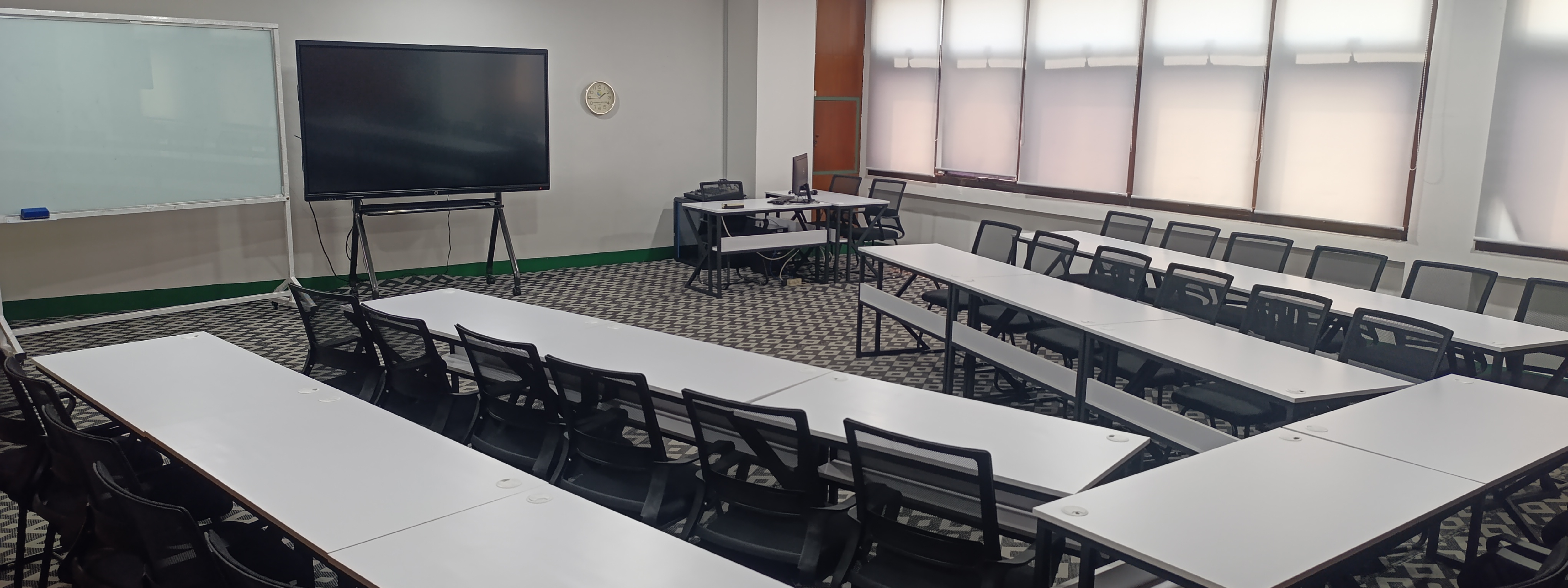 Class Perbanas